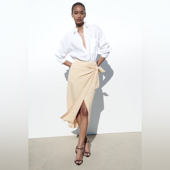 Zara Dresses & Skirts - NWT ZARA HIGH WAISTED SKIRT WITH KNOT SIZE M